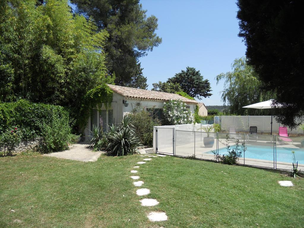 Combas  Villa Hanna מראה חיצוני תמונה
