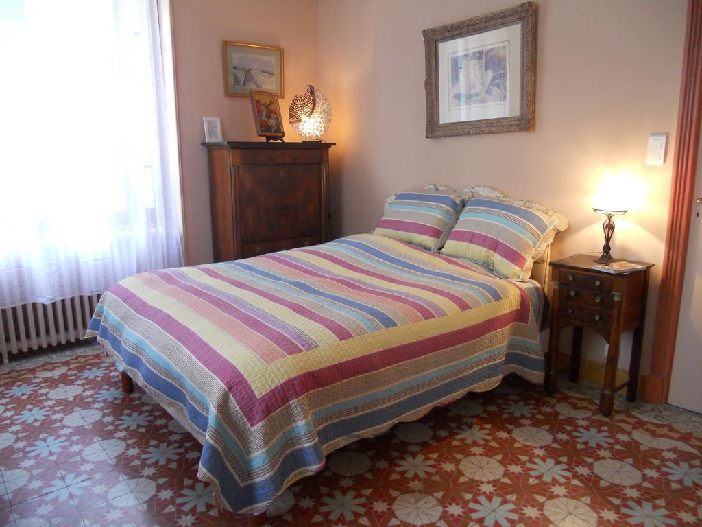 Combas  Villa Hanna מראה חיצוני תמונה